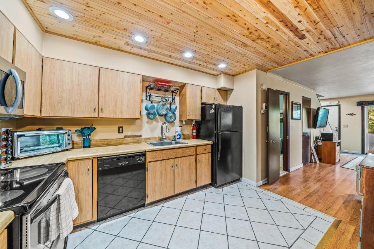 Getaway Condo Warrensburg Екстер'єр фото